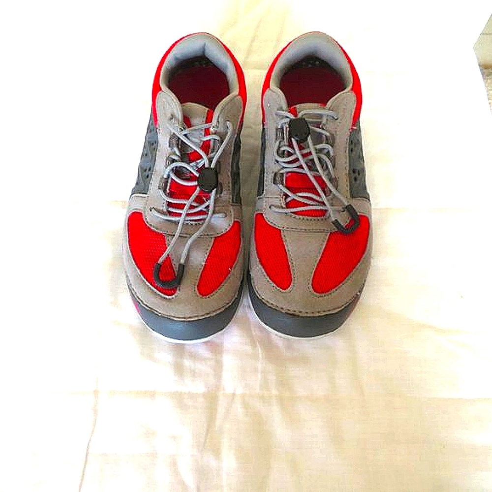 Women's The North Face Athletic Shoes Size 6